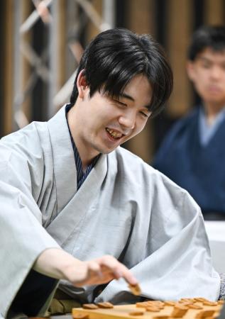 藤井聡太　名人戦　４連覇　神戸新聞 5/18 記事 藤井聡太、名人戦4連覇|全国海外|神戸新聞NEXT