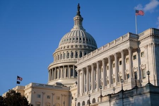 　ワシントンの米連邦議会＝４月２０日（ゲッティ＝共同）