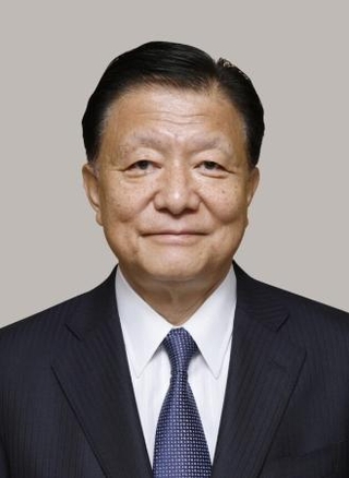 　新藤義孝氏