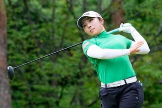 　第１日、４アンダーで首位の佐久間朱莉＝袖ケ浦ＣＣ袖ケ浦