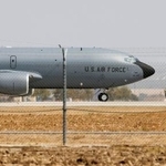 　スペイン南部モロン空軍基地の米軍機＝２０２１年８月（ロイター＝共同）