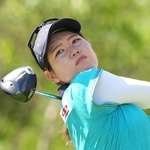 　第１ラウンド、４アンダーで４位の桜井心那＝エルカマレオンＧＣ（共同）