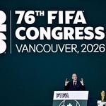 　ＦＩＦＡ総会でスピーチするジャンニ・インファンティノ会長＝４月３０日、バンクーバー（ロイター＝共同）