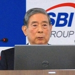　記者会見するＳＢＩホールディングスの北尾吉孝会長兼社長＝１日午後、東京都港区