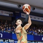 　三河戦でシュートを放つ琉球の佐土原＝ウィングアリーナ刈谷（（Ｃ）Ｂ．ＬＥＡＧＵＥ）