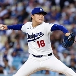 　ジャイアンツ戦に先発して６回１／３を投げ、５失点で３敗目を喫したドジャース・山本＝ロサンゼルス（共同）