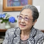 　インタビューに答える佐藤愛子さん＝２０２１年６月、東京都世田谷区