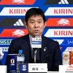 　サッカーＷ杯北中米３カ国大会の日本代表メンバー発表記者会見に臨む森保一監督＝１５日、東京都内