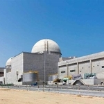 　ＵＡＥ西部に建設された原発（国営首長国通信提供、ＡＰ＝共同）