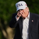 　トランプ米大統領＝１５日、ワシントンのホワイトハウス（ＡＰ＝共同）