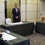 　長野県諏訪市で開かれた「拉致被害者関係市連絡会」＝２１日午前