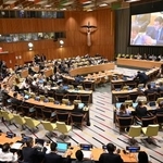 　ニューヨークの国連本部で開かれたＮＰＴ再検討会議の全体会合＝１９日（共同）