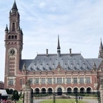　国際司法裁判所が入る建物＝４月、オランダ・ハーグ（共同）