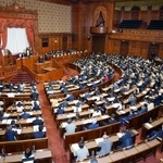 　防災庁設置関連法案が審議入りした参院本会議＝２２日午前