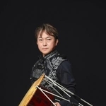 　韓国伝統音楽のユニットを率いるミン・ヨンチさん