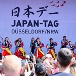 　２３日、ドイツ・デュッセルドルフで開催された「日本デー」（共同）