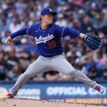 　ブルワーズ戦に先発し、７回を７安打１失点で４勝目を挙げたドジャース・山本＝ミルウォーキー（共同）