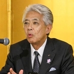　関西経済連合会の副会長に就任し、記者会見する京セラの山口悟郎会長＝２５日午後、大阪市