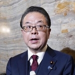 　世耕弘成氏＝２５年４月、国会