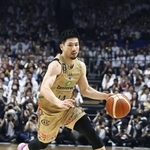 　Ｂリーグ決勝の最終戦でプレーする琉球・岸本＝横浜アリーナ