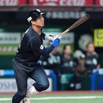 　３回西武無死一塁、右翼線に勝ち越し三塁打を放つ桑原＝ベルーナドーム