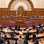 　会期延長を議決した大阪市議会＝２９日午後