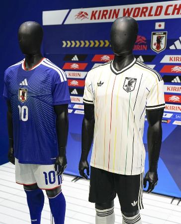 日本、ブラジル戦は白ユニホーム|全国海外|神戸新聞NEXT
