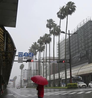 　台風６号が接近した宮崎市内＝２日