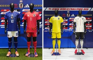 サッカー日本、3試合とも青ユニ|全国海外|神戸新聞NEXT