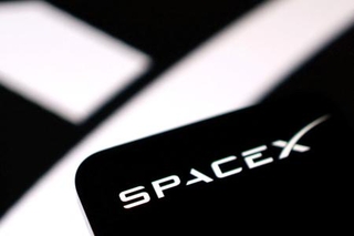 　米宇宙開発企業スペースＸのロゴ（ロイター＝共同）