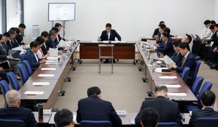 　「大阪都構想」の制度案を作る大阪府市の法定協議会の初会合＝１２日午後、大阪市役所