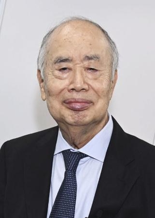 　角川歴彦氏