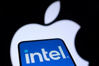 　アップルとインテルのロゴ（ロイター＝共同）
