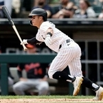 　タイガース戦の３回、二塁への内野安打を放つホワイトソックス・西田＝シカゴ（ゲッティ＝共同）