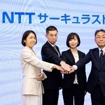 　新会社「ＮＴＴサーキュラスト」の設立を発表するＮＴＴと三菱マテリアルの幹部ら＝３日午後、東京都千代田区