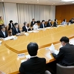 　相次ぐクマ被害を受け東北６県、新潟県、国の出先機関が開いた連絡会議＝３日午後、宮城県庁