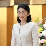 　結核予防会の式典に出席された秋篠宮妃紀子さま＝４日午後、東京都新宿区（代表撮影）