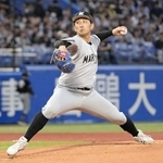 　ヤクルト戦に先発したロッテ・小島＝神宮