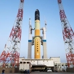 　３月、鹿児島県の種子島宇宙センターでエンジン燃焼試験に臨むＨ３ロケット６号機（ＪＡＸＡ提供）