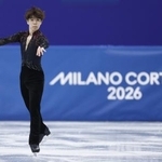 　ミラノ・コルティナ冬季五輪の男子フリーで演技する佐藤駿＝２月、ミラノ（共同）