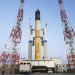 　３月、鹿児島県の種子島宇宙センターでエンジン燃焼試験に臨むＨ３ロケット６号機（ＪＡＸＡ提供）