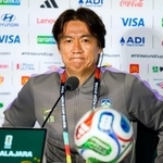 　チェコ戦を前に開かれた記者会見に臨む韓国の洪明甫監督＝グアダラハラ（共同）