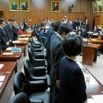 　刑事訴訟法改正案を可決した衆院法務委＝１２日午前
