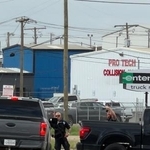 　銃撃事件があった現場＝１２日、米南部テキサス州ミッドランド（ＡＰ＝共同）