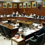 　再審制度を見直す刑訴法改正案に関する質疑を実施した参院法務委＝２３日午前