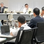　原発の審査制度の見直しを議論した原子力規制委員会の定例会合＝２４日午前、東京都港区