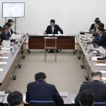 　「大阪都構想」の制度案を作る大阪府市の法定協議会初会合＝１２日、大阪市役所