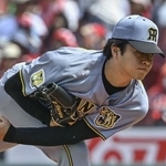 　６回３失点で１０勝目を挙げた阪神・高橋＝マツダ