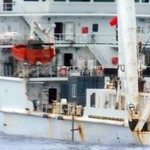 　沖縄県・尖閣諸島沖の日本の排他的経済水域内で活動する中国の海洋調査船＝２８日（第１１管区海上保安本部提供）