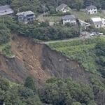 　盛り土が崩れ、土石流が発生した起点＝２０２１年７月１０日、静岡県熱海市